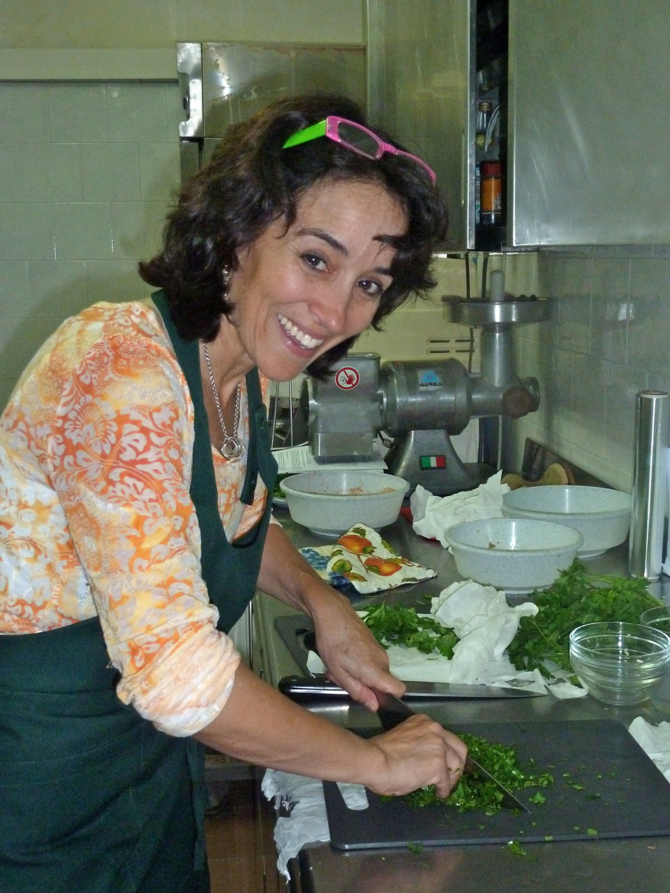 femaie chefs on bike italy 